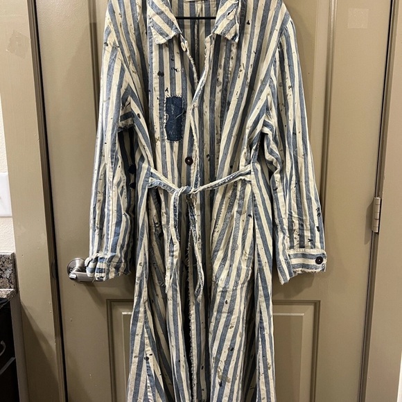 Magnolia Pearl Blue and Cream kimono belt Striped Jacket (item 8.5)